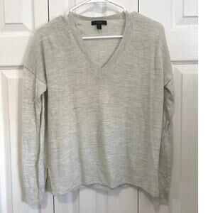 J Crew Gray Merino Wool Blend Boyfriend V-Neck Sweater Size Small